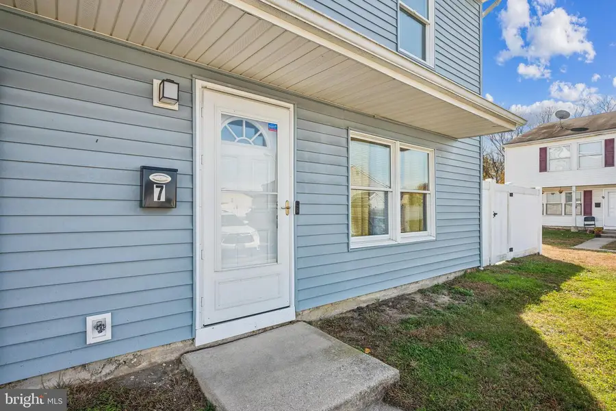 7 Lennox Ct, Sicklerville, NJ 08081 - Image #3