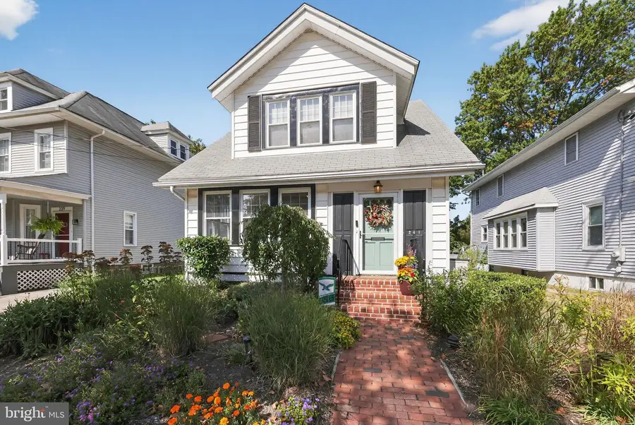 241 E Knight Ave, Collingswood, NJ 08108 - Image #2