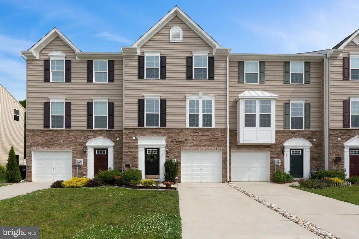 13 Tailor Ln, Sicklerville, NJ 08081 - Image #1