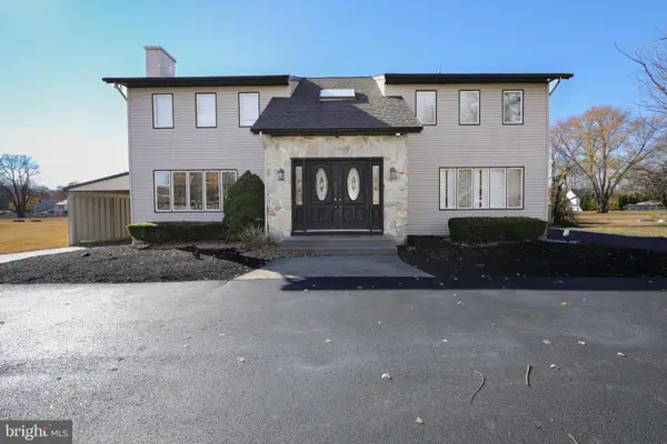 220 W Landing Rd, BLACKWOOD, NJ 08012