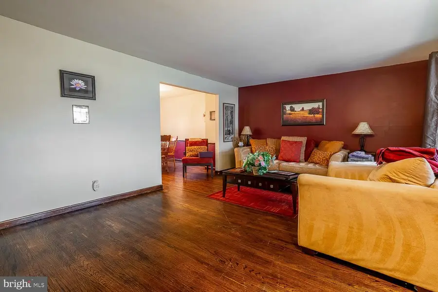 421 Hampton Ln, Somerdale, NJ 08083 - Image #3