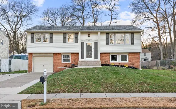 205 E Tampa Ave, CHERRY HILL, NJ 08034