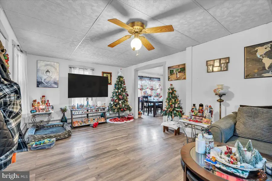 304 E Linden Ave, Lindenwold, NJ 08021 - Image #3