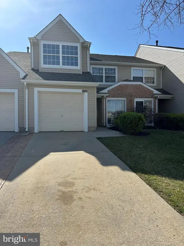 1903 Doral Dr, BLACKWOOD, NJ 08012