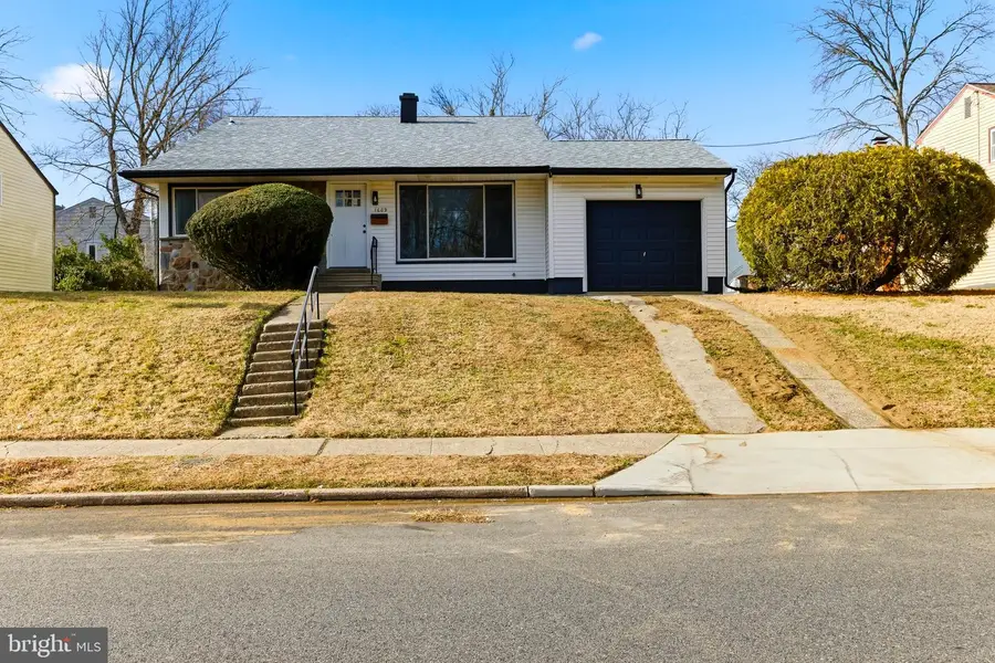 1609 Astor Dr, Cherry Hill, NJ 08003 - Image #2