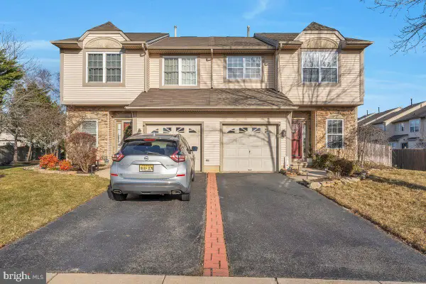 122 Wilson Ln, BERLIN, NJ 08009