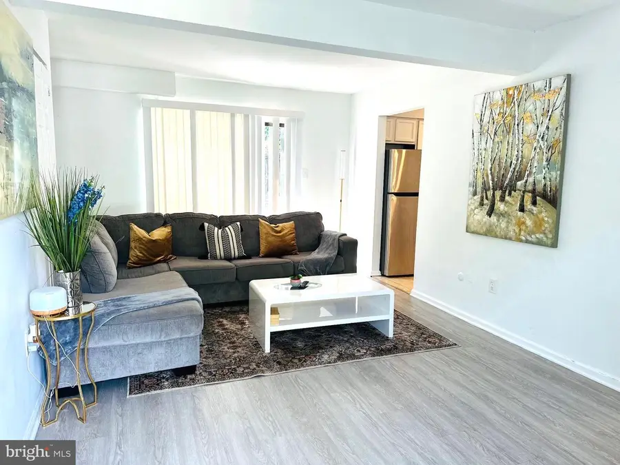 31 Brookshire Rd, Sicklerville, NJ 08081 - Image #2