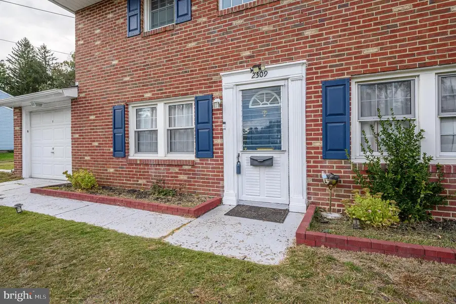 2309 S Cuthbert Dr, Lindenwold, NJ 08021 - Image #2