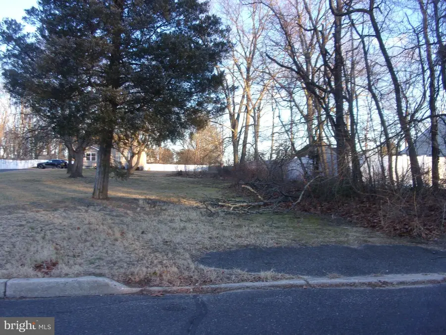 405 Oak Ave, West Berlin, NJ 08091 - Image #3