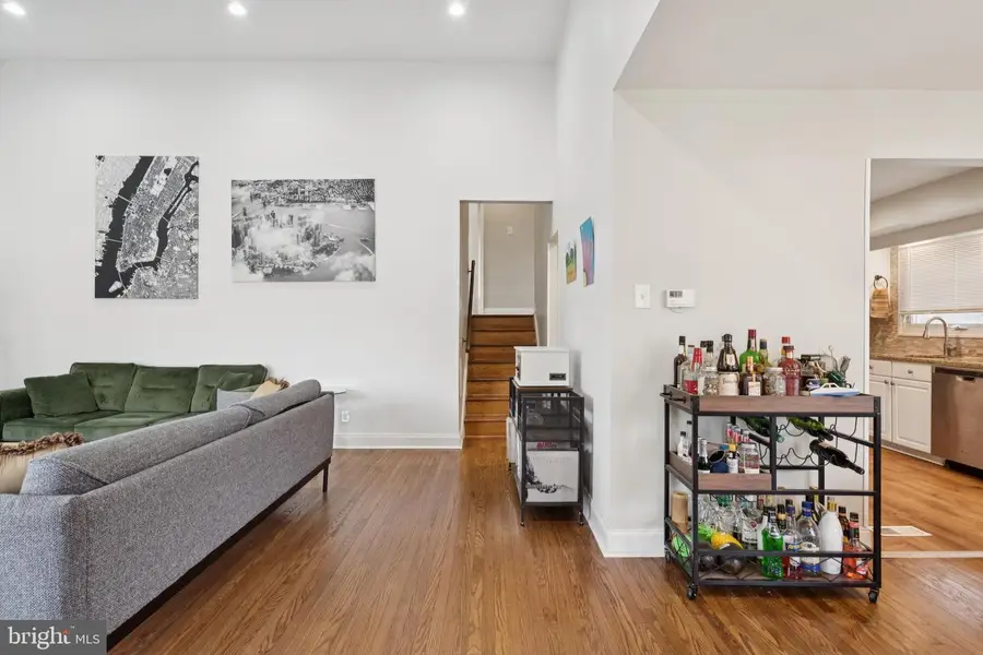 312 Browning Ln, Cherry Hill, NJ 08003 - Image #2