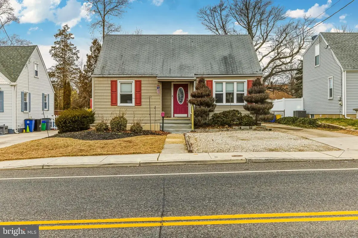 937 Clements Bridge Rd, Barrington, NJ 08007 - Image #1