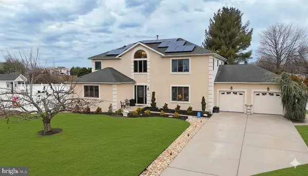 12 Liberty Ct, BERLIN, NJ 08009