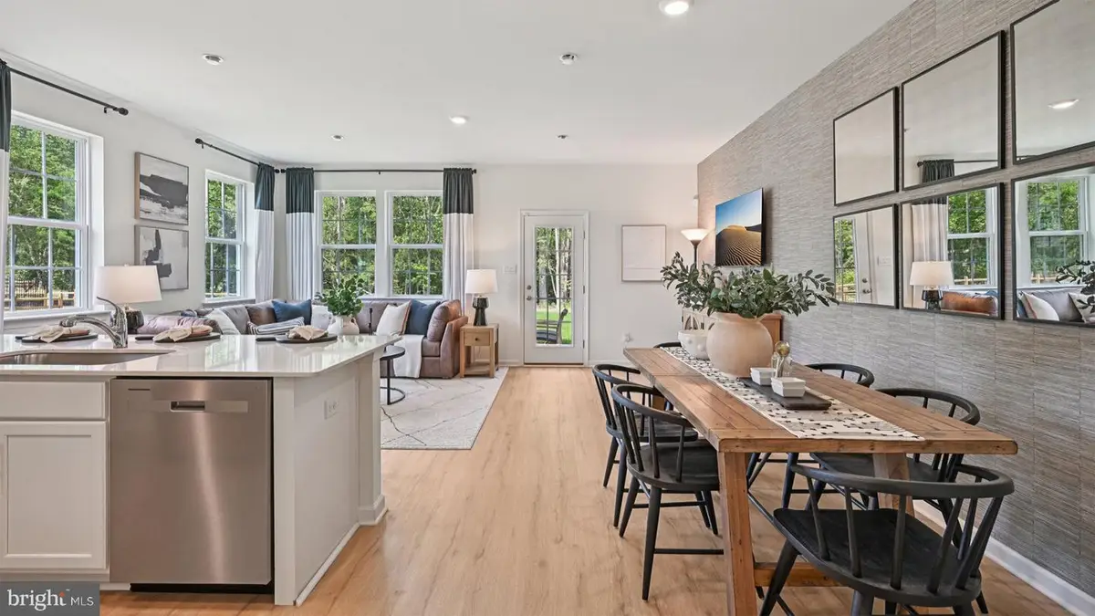 48 Robert Drive, Runnemede, NJ 08078 - Image #1