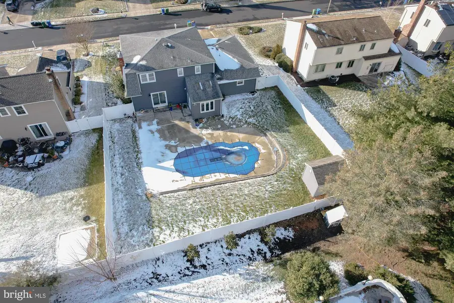 1542 Chalet Dr, Cherry Hill, NJ 08003 - Image #2