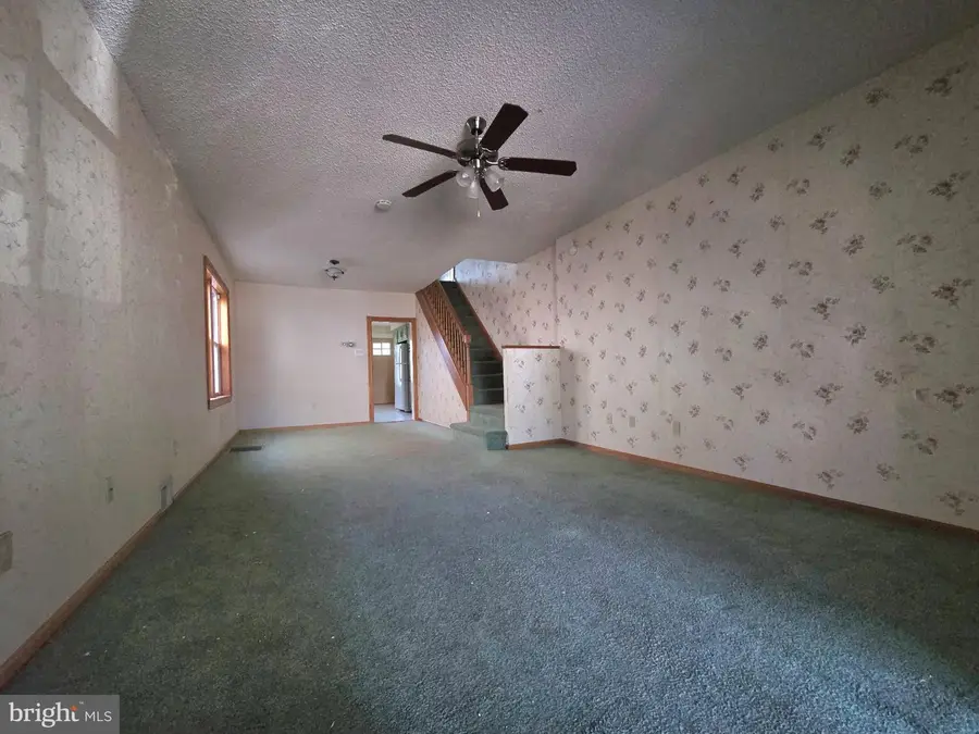 820 Division St, Gloucester City, NJ 08030 - #2
