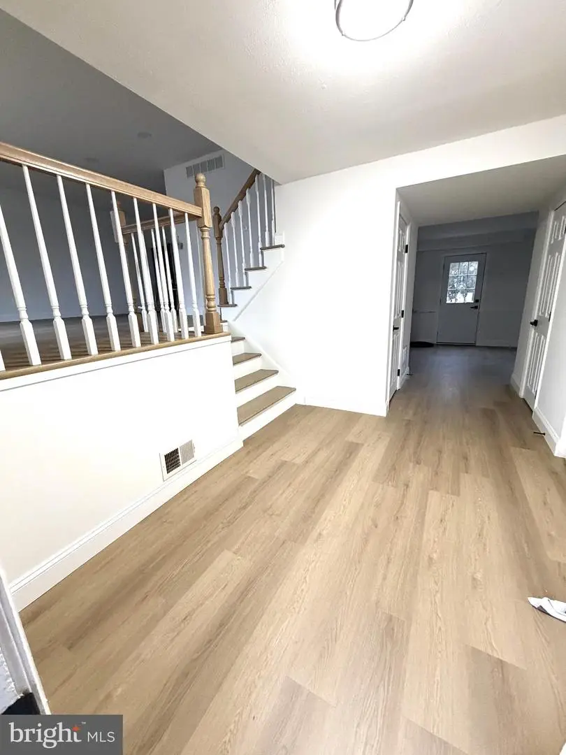 924 Cropwell Rd, Cherry Hill, NJ 08003 - Image #2