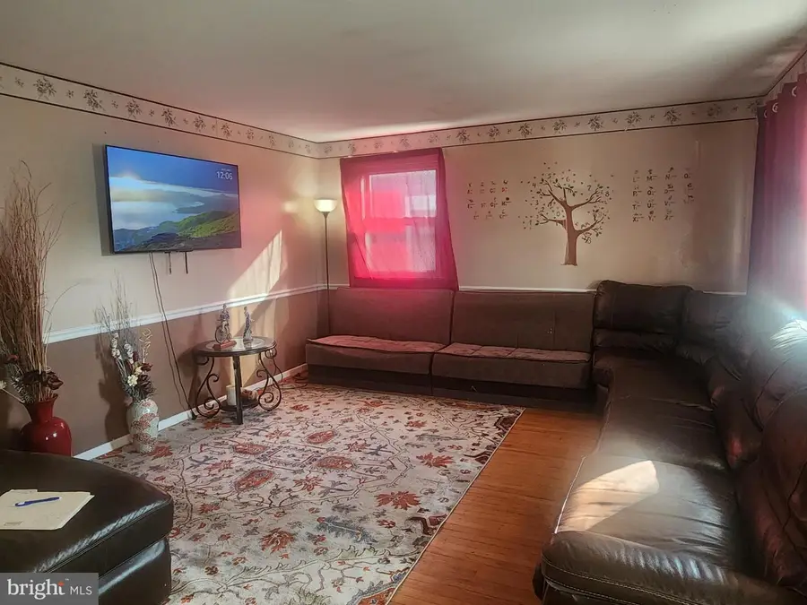 2420 Clement Ave, Pennsauken, NJ 08109 - Image #2