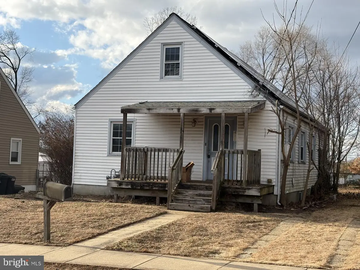 411 Center Ave, Runnemede, NJ 08078 - Image #1