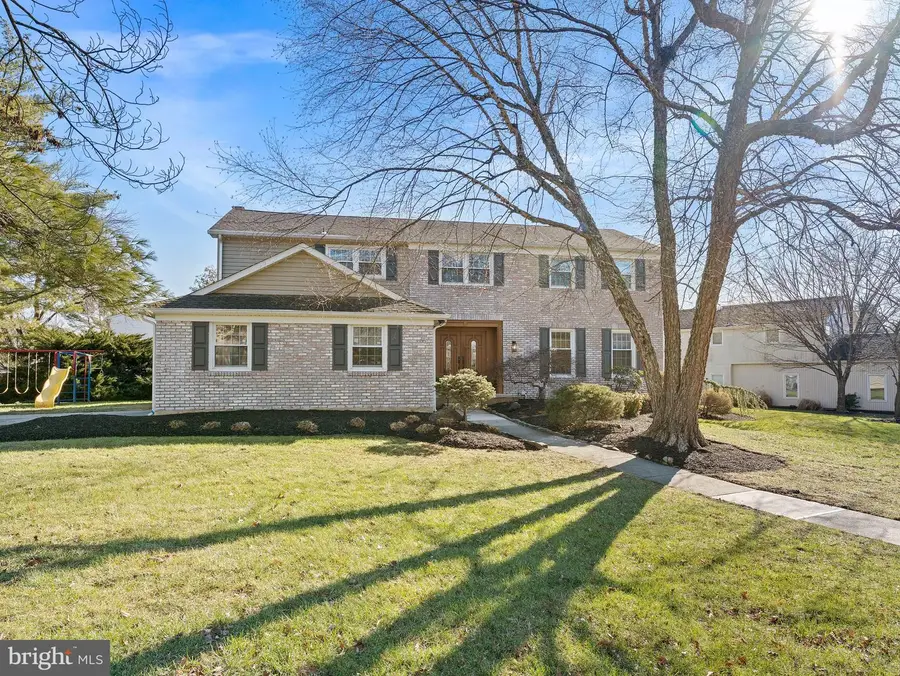 416 Country Club Dr, Cherry Hill, NJ 08003 - Image #3