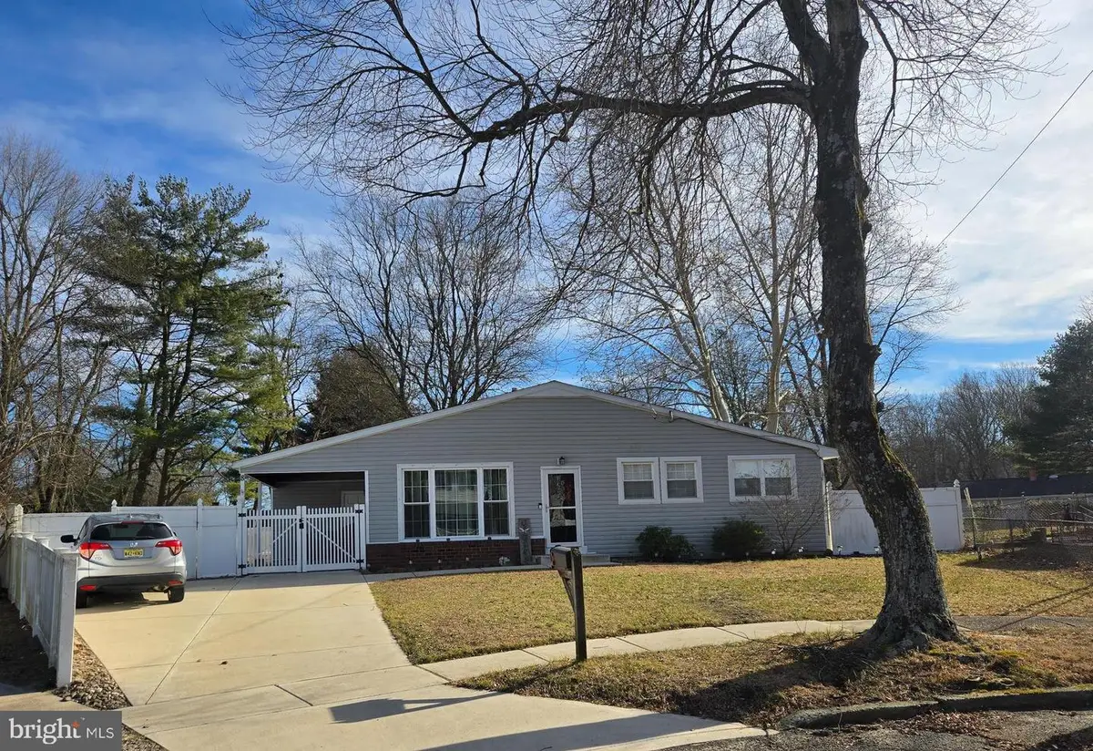 8 Lancia Pl, Lindenwold, NJ 08021 - Image #1