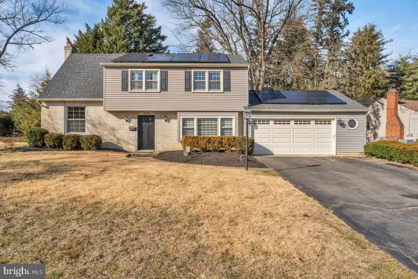 228 N Madison Ave, CHERRY HILL, NJ 08002