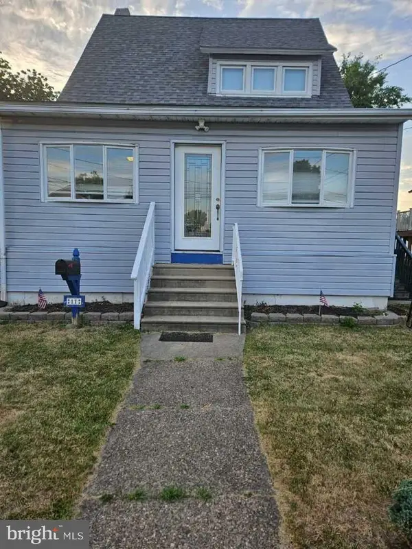 11 W Cedar Ave, OAKLYN, NJ 08107