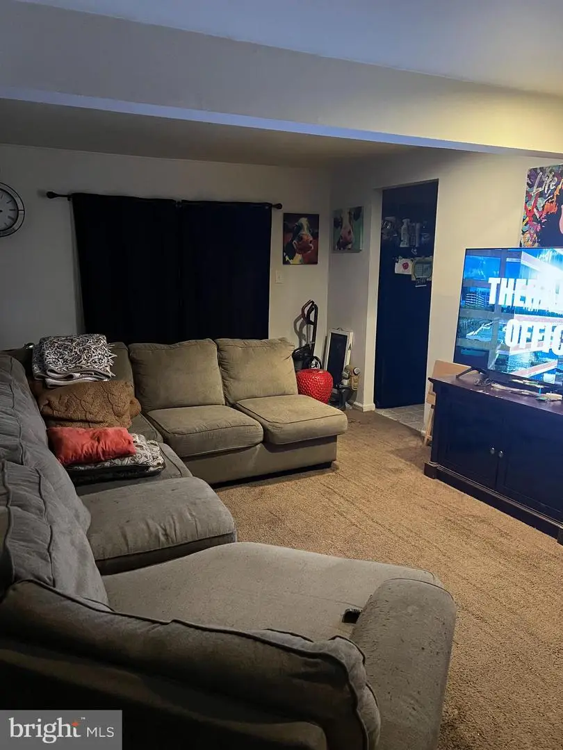 105 Berkshire Rd, Sicklerville, NJ 08081 - Image #2