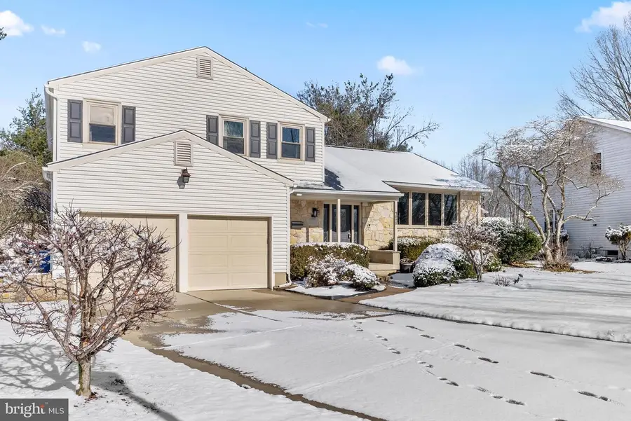 1525 Squire Ln, Cherry Hill, NJ 08003 - Image #2