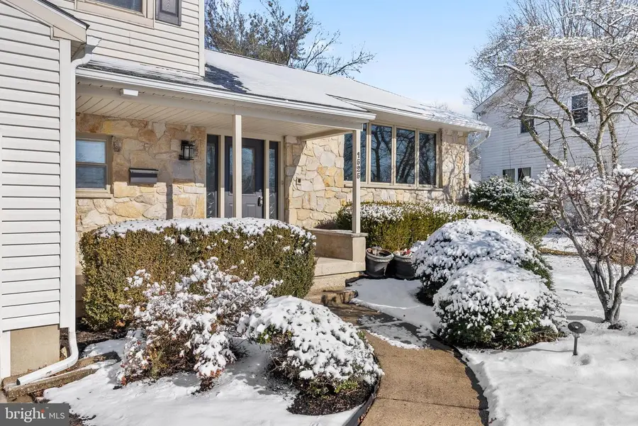 1525 Squire Ln, Cherry Hill, NJ 08003 - Image #3