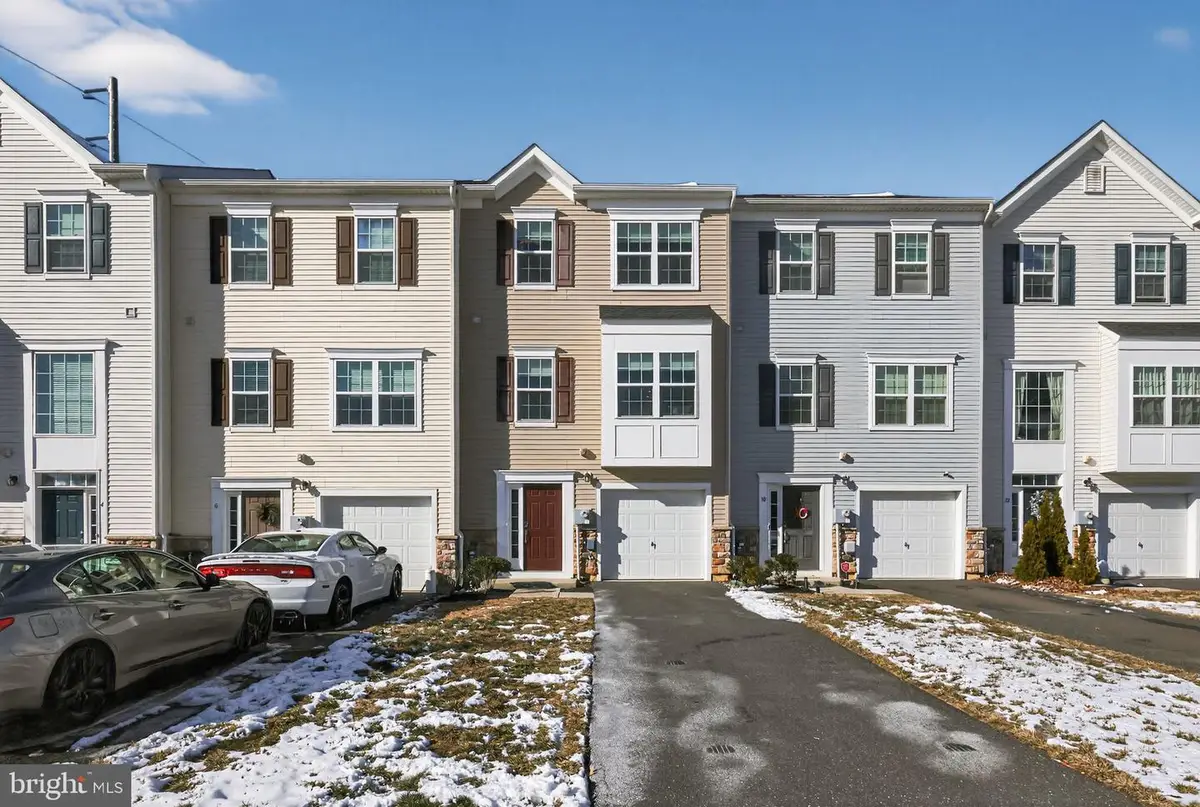 8 Iron Gate Rd, Sicklerville, NJ 08081 - Image #1