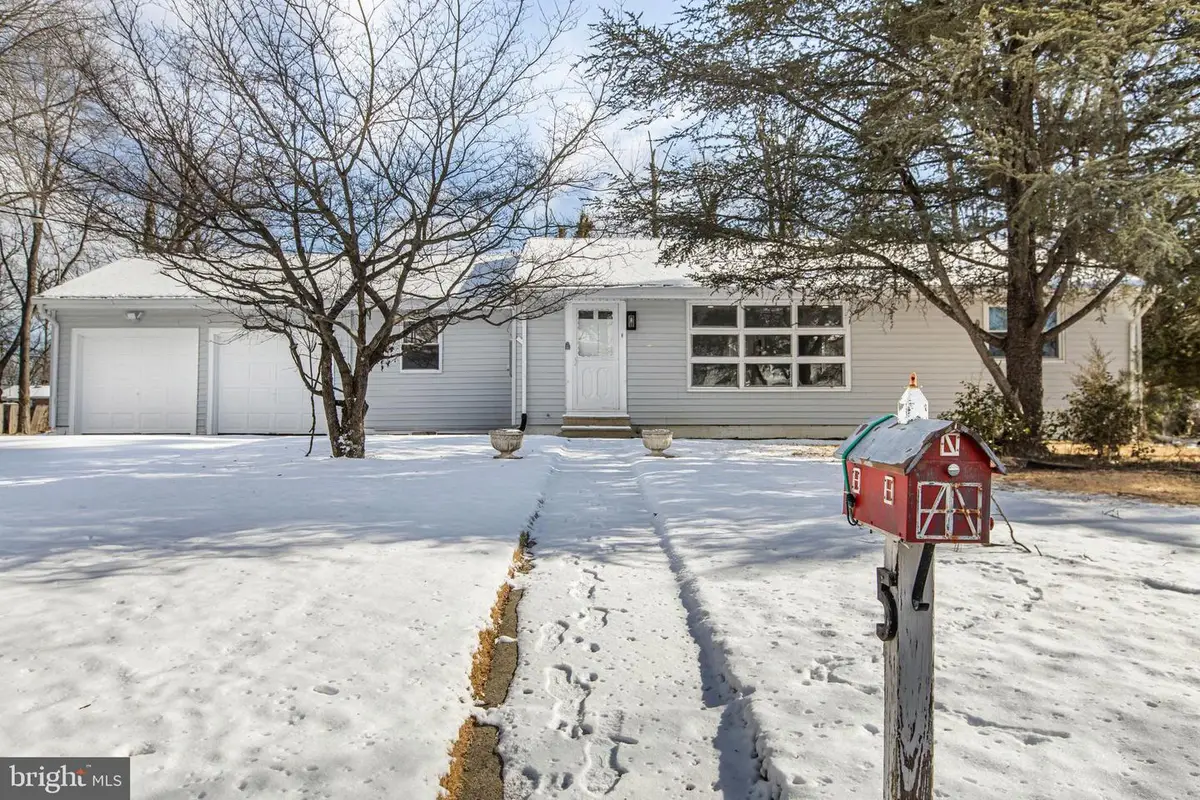 5 Charles Ave, Blackwood, NJ 08012 - Image #1