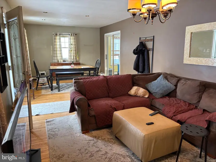 606 N Brown St, Gloucester City, NJ 08030 - #3