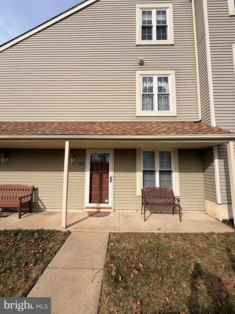 703 Aberdeen Ln, Blackwood, NJ 08012 - Image #1