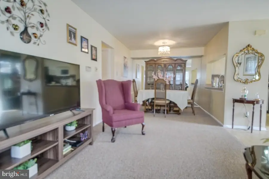 703 Aberdeen Ln, Blackwood, NJ 08012 - Image #3