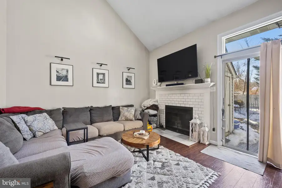 25 Appley Ct, Cherry Hill, NJ 08002 - #3