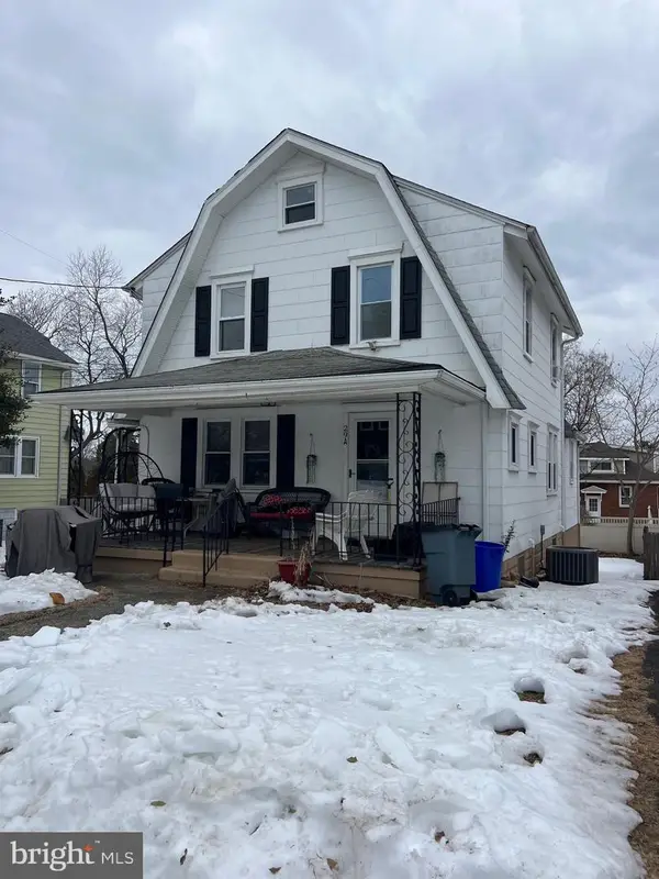 29 W 4th Ave, RUNNEMEDE, NJ 08078