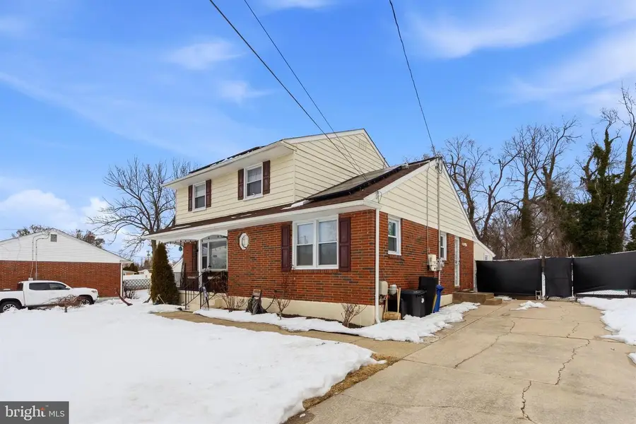 27 Maloney Ct, Bellmawr, NJ 08031 - #2