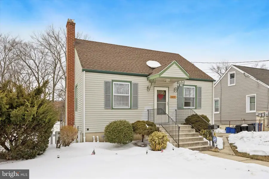 612 N Walnut Ave, Magnolia, NJ 08049 - #2