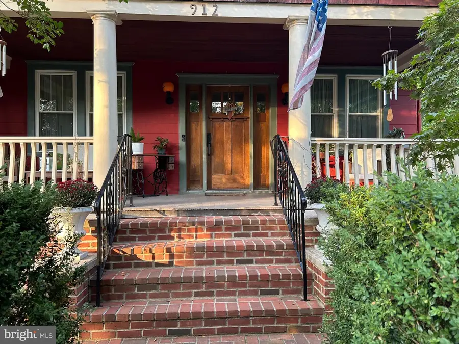 912 Lakeview Ave, Laurel Springs, NJ 08021 - #3