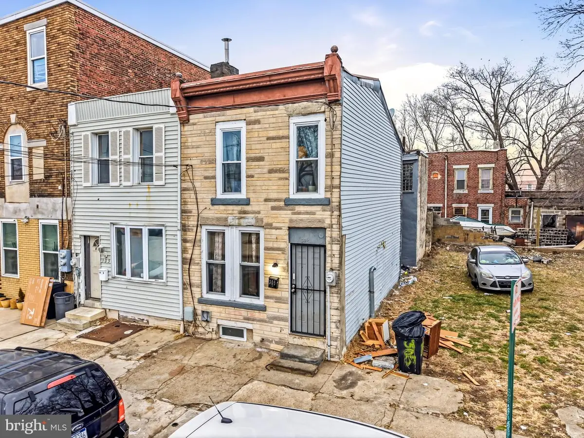 305 Pine St, Camden, NJ 08103 - #1