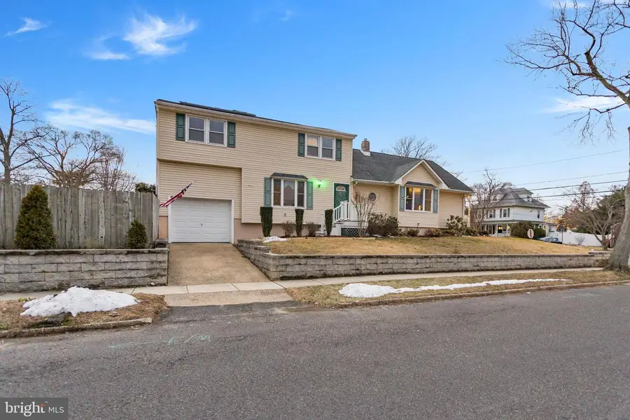 400 Reading Ave, Barrington, NJ 08007 - #2