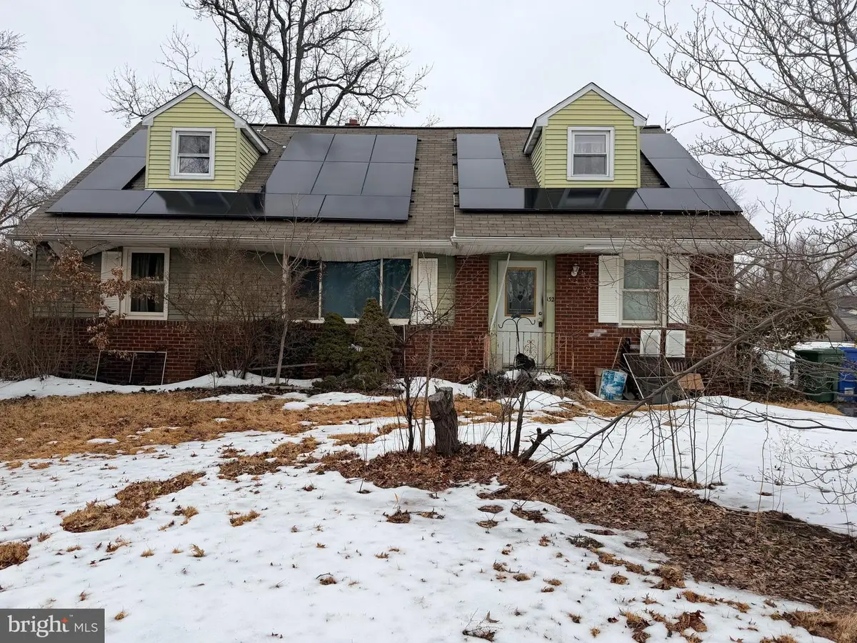 132 Oakdale Rd, Cherry Hill, NJ 08034 - #1