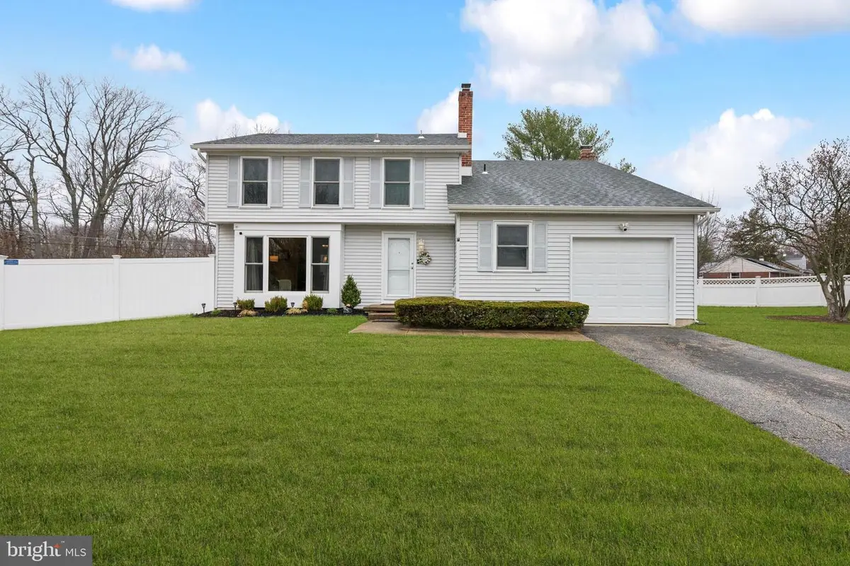 5 N Lamp Post Ln, Somerdale, NJ 08083 - #1
