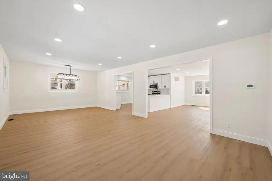 324 Juniper Dr, Cherry Hill, NJ 08003 - #3