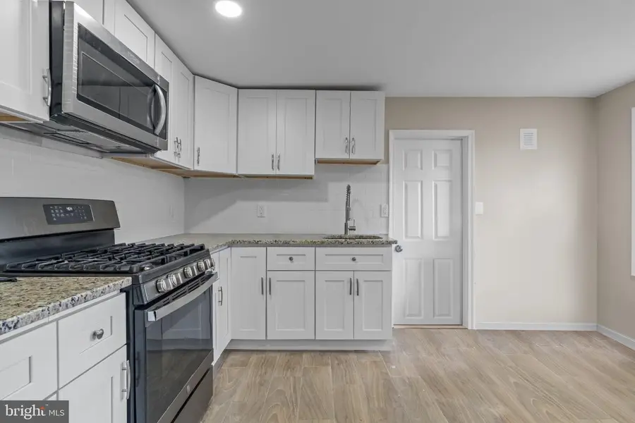 327 Mercer St, Gloucester City, NJ 08030 - #3