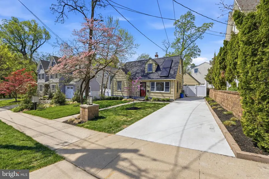 404 Centre St, Haddonfield, NJ 08033 - #3