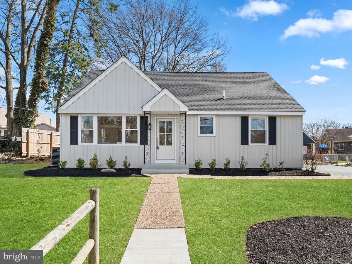 300 W Holly Ave, Oaklyn, NJ 08107 - #1