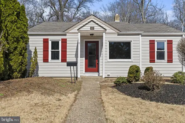 117 Lake Blvd, LINDENWOLD, NJ 08021