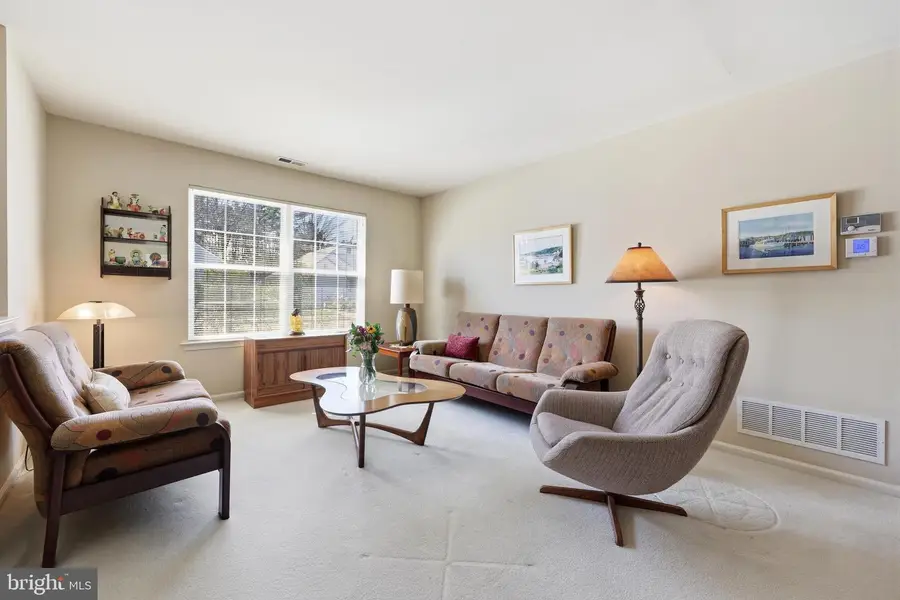 1 Glenview Ct, Gibbsboro, NJ 08026 - #3