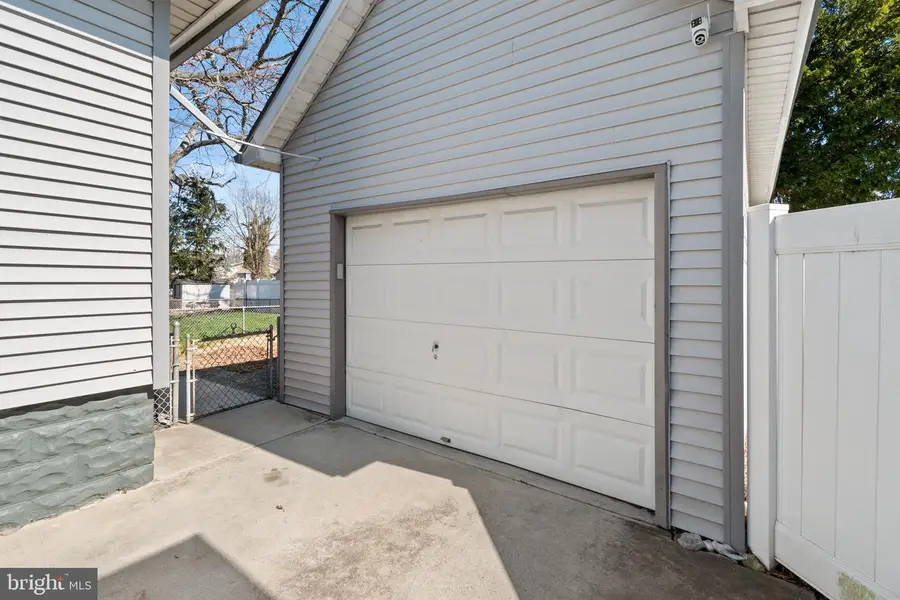 132 Hickman Ave, Gloucester City, NJ 08030 - #3